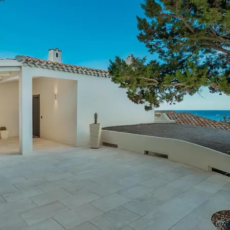 Purple 10&2, Emma Villas Villa